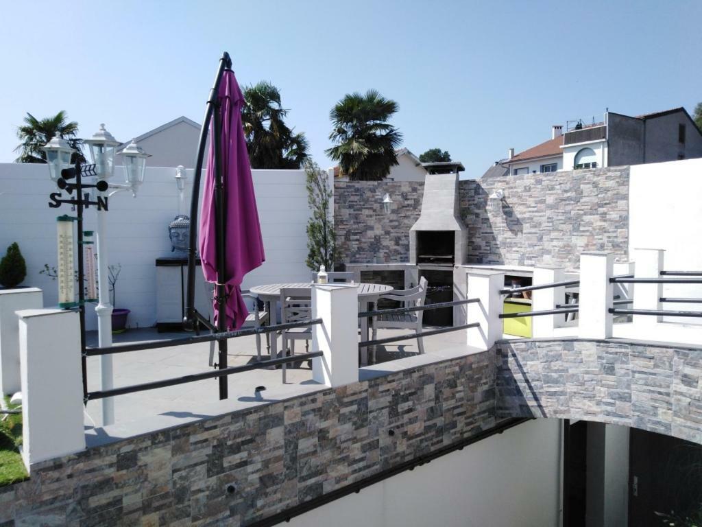 Petite Maison Lourdes Exterior photo